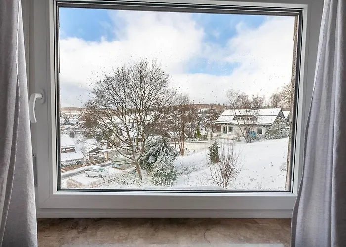 Bergverliebt Mit Balkon Und Traumblick